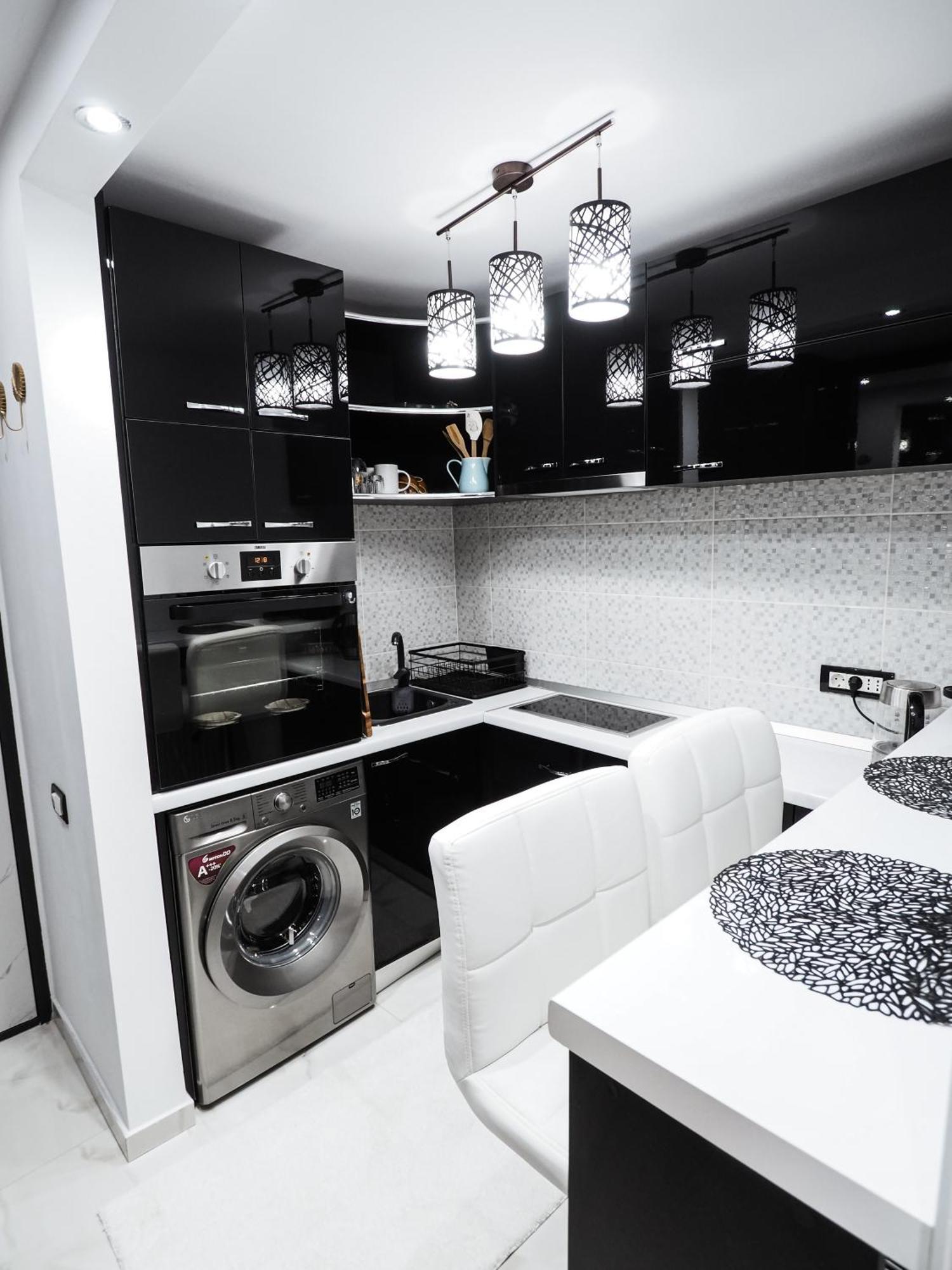 Black&White Mountain - Adults Only Petrosani Ngoại thất bức ảnh